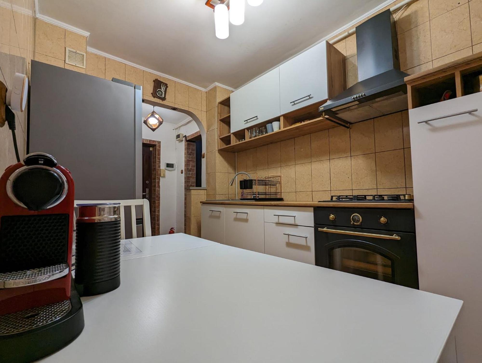 Modern Oasis With A Cozy Fireplace Your Stylish Apartment Minutes From Downtown Бухарест Екстер'єр фото