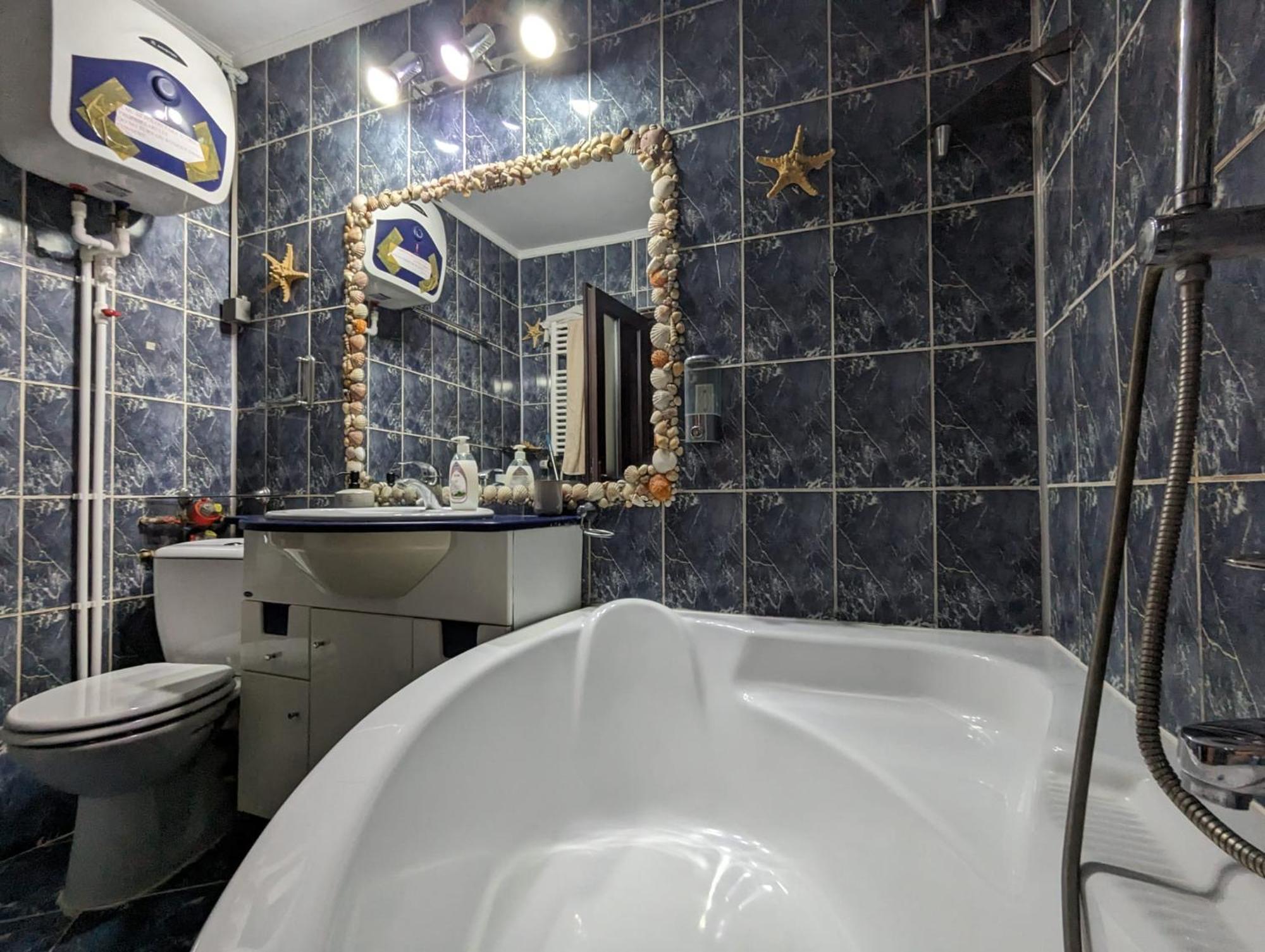 Modern Oasis With A Cozy Fireplace Your Stylish Apartment Minutes From Downtown Бухарест Екстер'єр фото