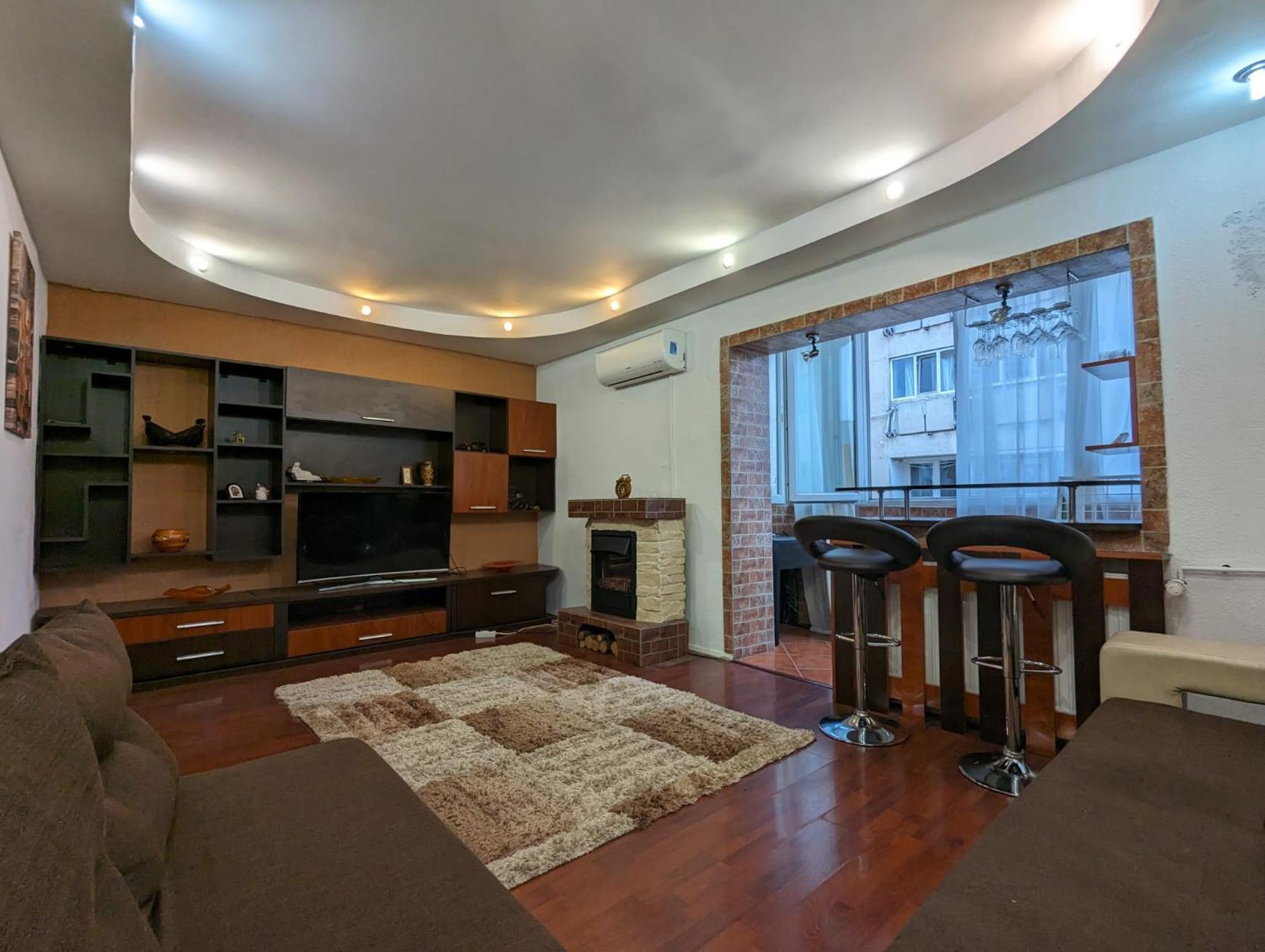 Modern Oasis With A Cozy Fireplace Your Stylish Apartment Minutes From Downtown Бухарест Екстер'єр фото
