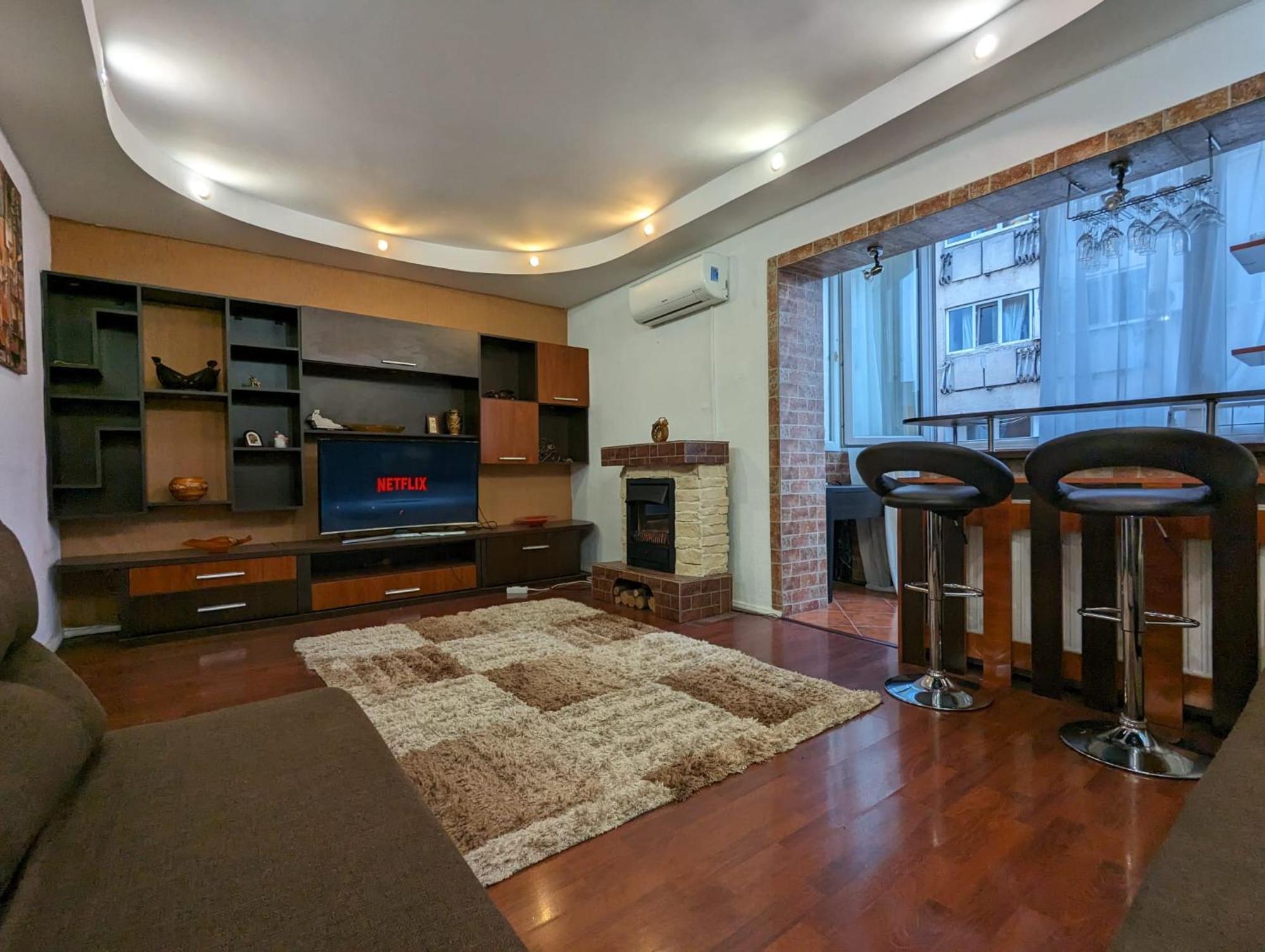 Modern Oasis With A Cozy Fireplace Your Stylish Apartment Minutes From Downtown Бухарест Екстер'єр фото