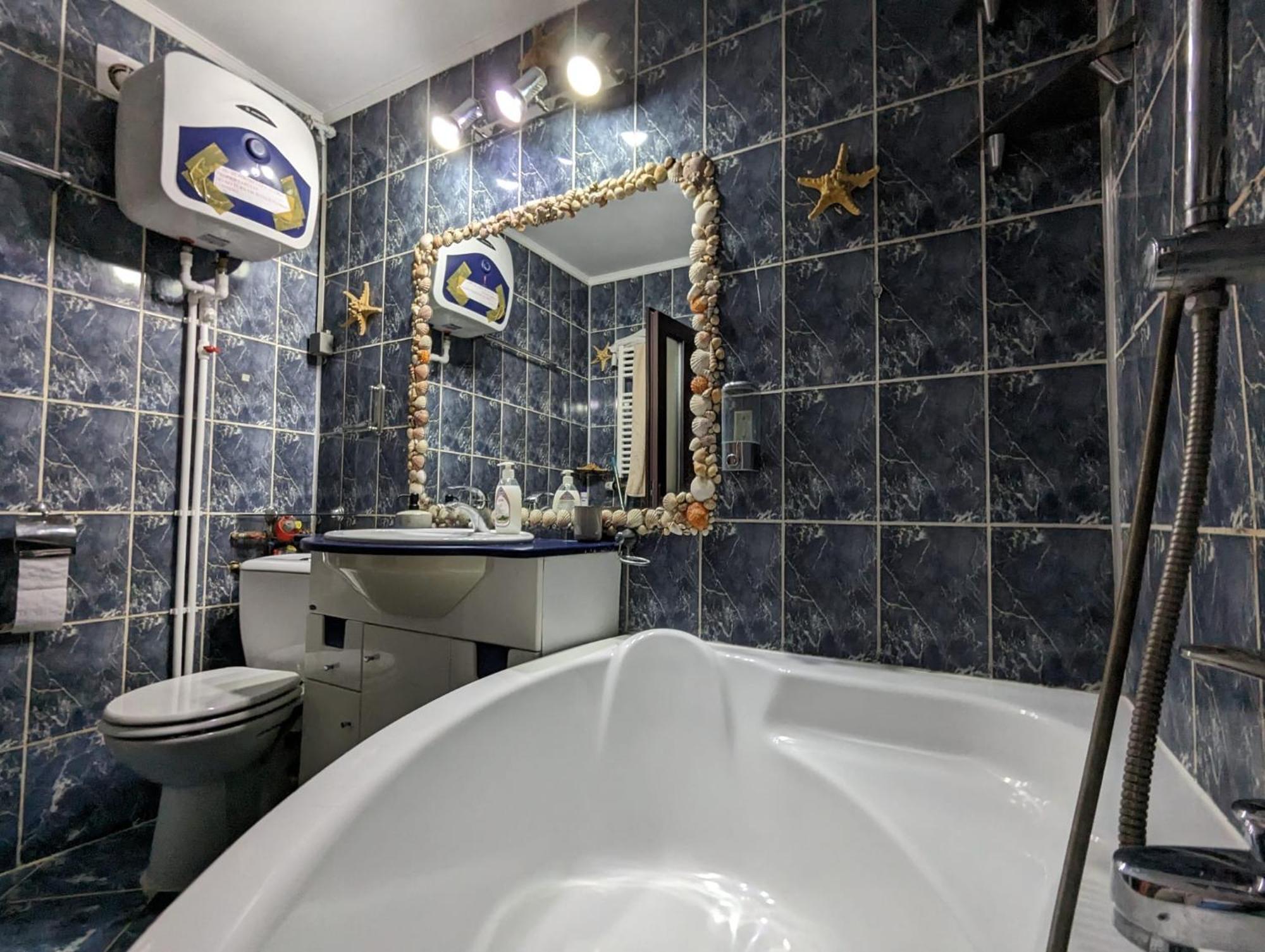 Modern Oasis With A Cozy Fireplace Your Stylish Apartment Minutes From Downtown Бухарест Екстер'єр фото